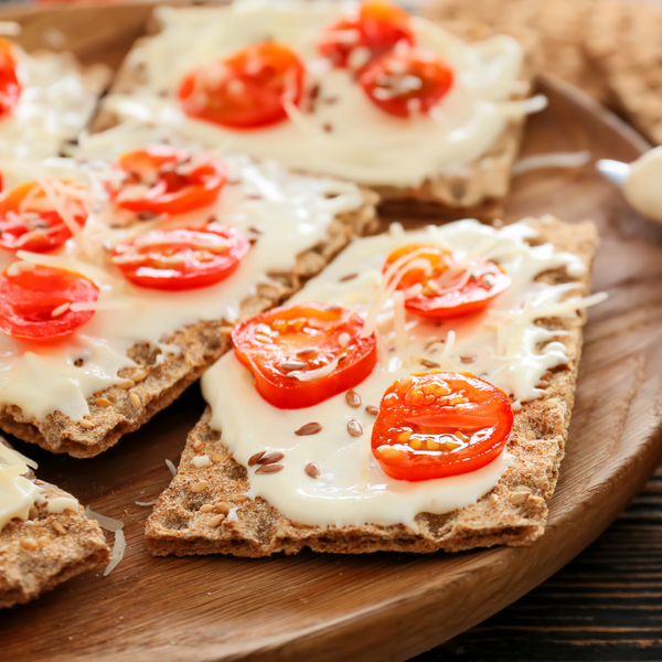 Goats' Curd & Tomato Crispbreads - with Jukes 1